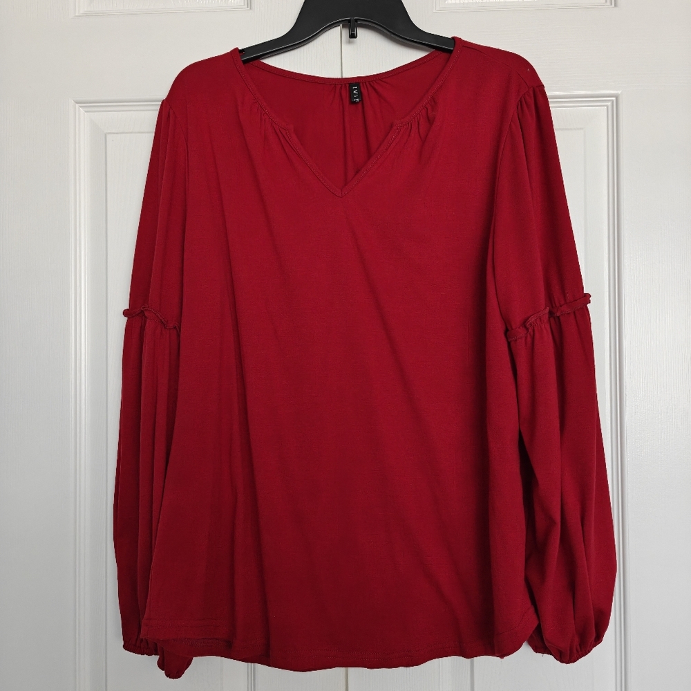 IVIR Elegant Red Women's Top Size XL, worn once